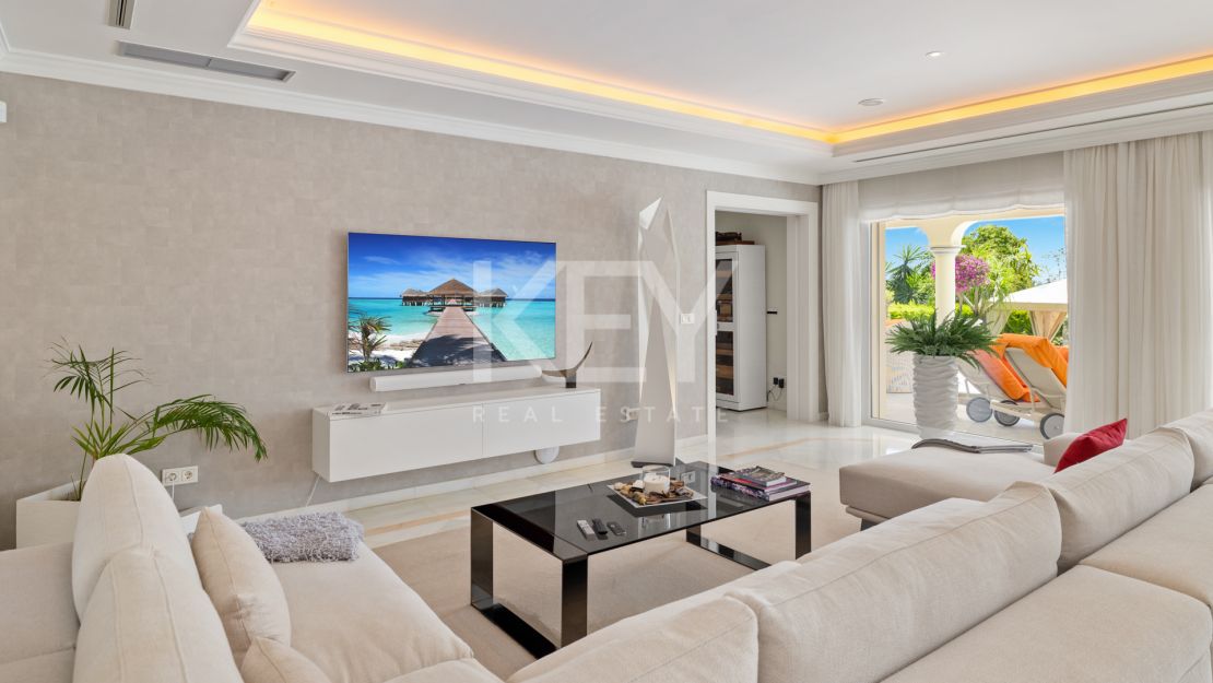 Недавно отремонтированная вилла на продажу в Новой Андалусии, Марбея