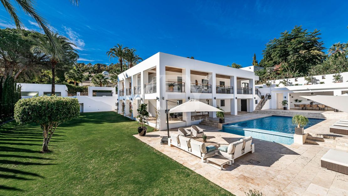 Villa Breathe: Villa contemporánea para alquiler a corto plazo en Las Brisas Golf, Nueva Andalucía