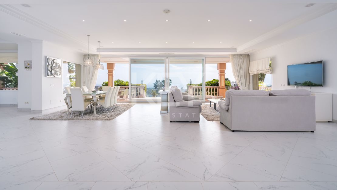 Вилла с потрясающим видом на море в Лос Фламингос, Бенахавис на продажу