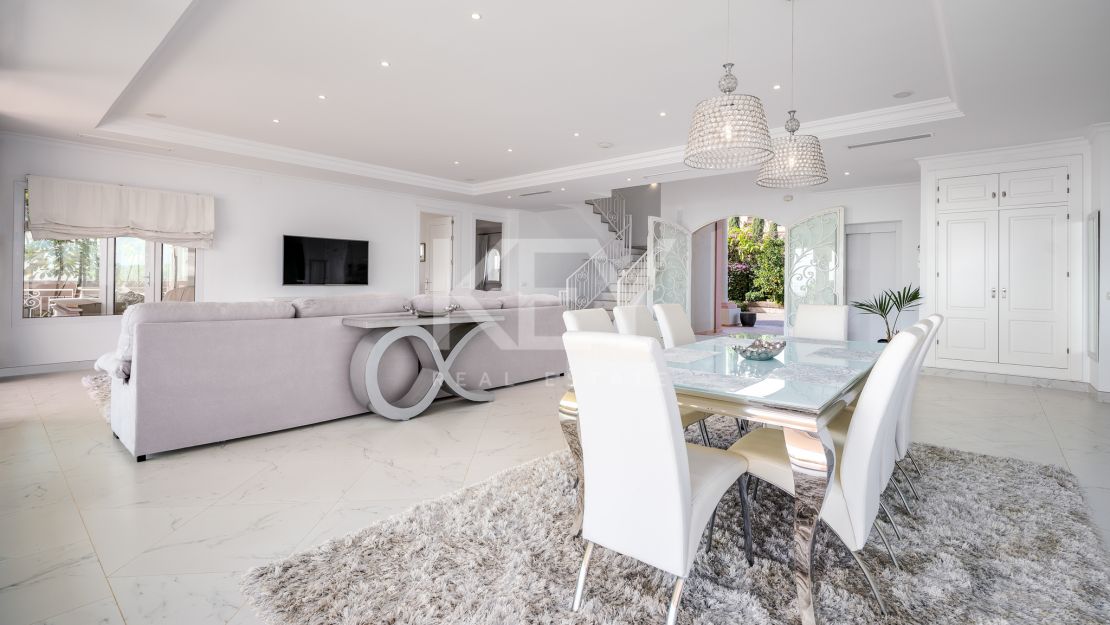 Вилла с потрясающим видом на море в Лос Фламингос, Бенахавис на продажу