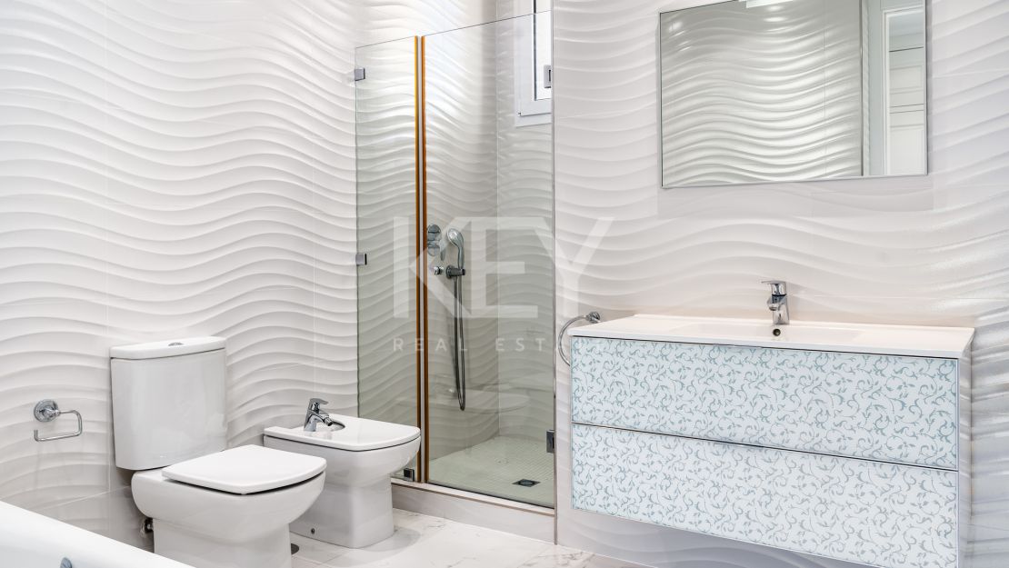 Вилла с потрясающим видом на море в Лос Фламингос, Бенахавис на продажу