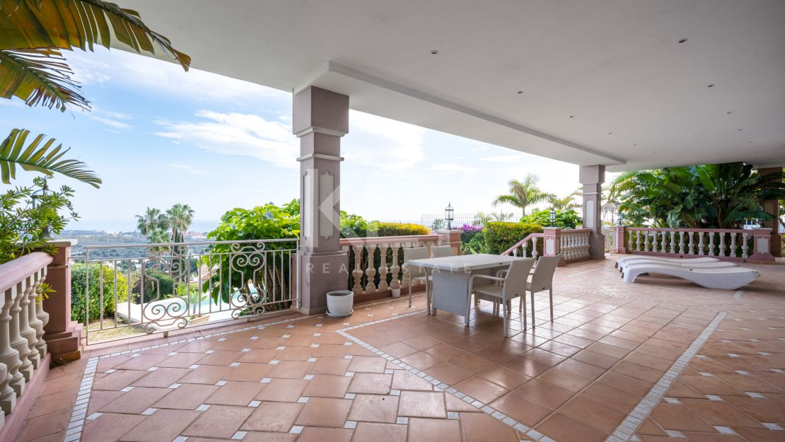 Вилла с потрясающим видом на море в Лос Фламингос, Бенахавис на продажу