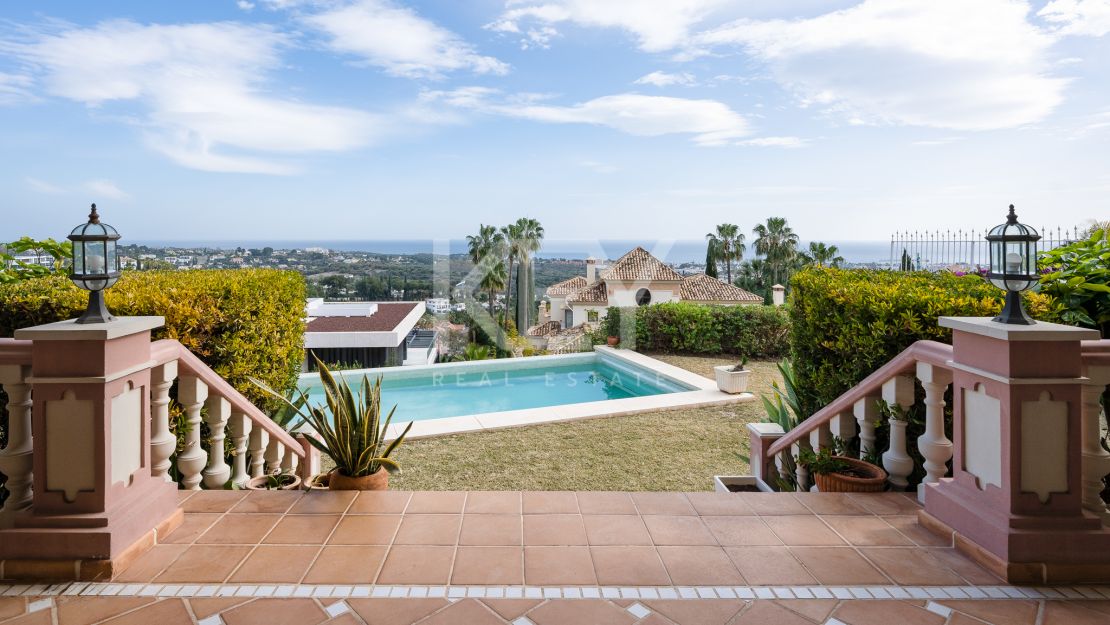 Вилла с потрясающим видом на море в Лос Фламингос, Бенахавис на продажу