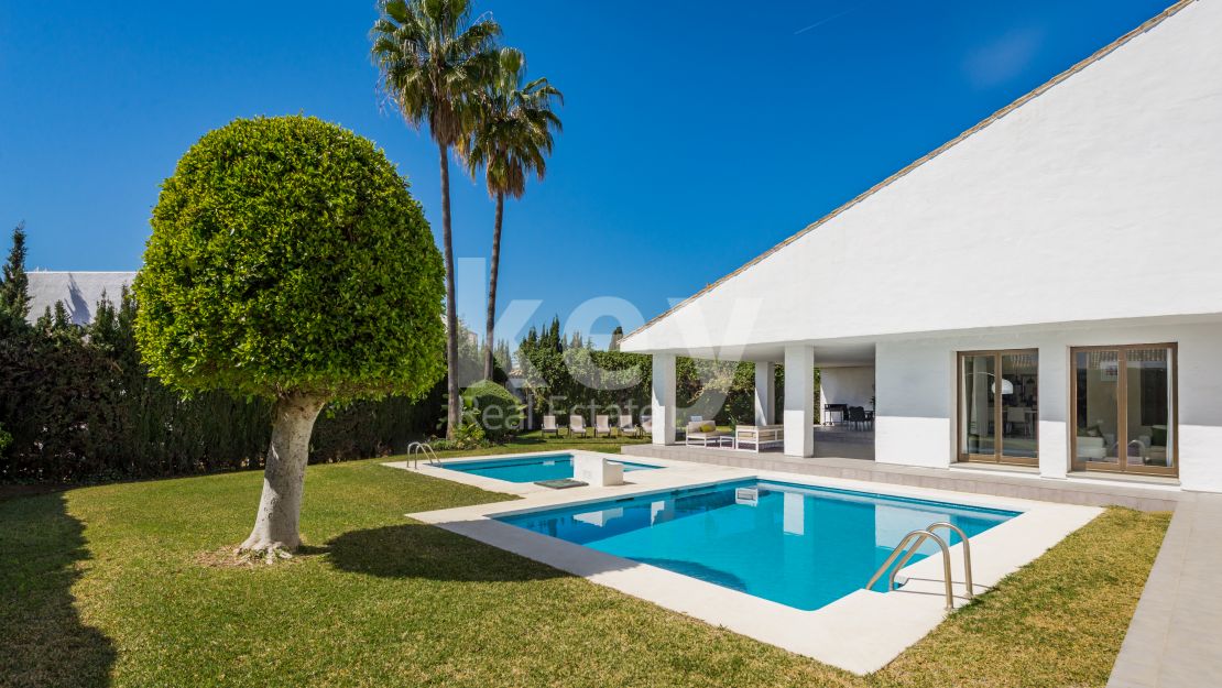 Villa close to the beach in Puerto Banus, Marbella