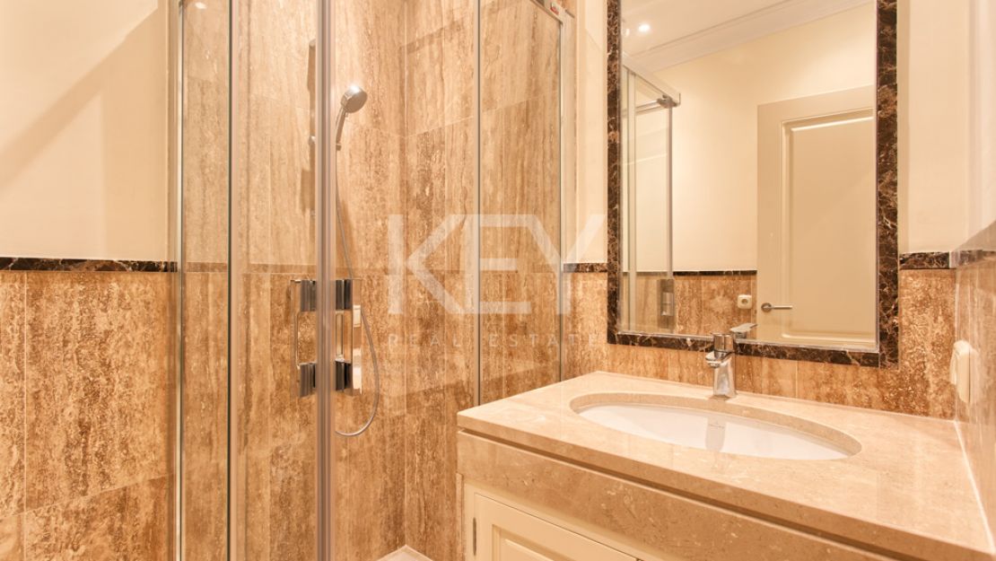 УДИВИТЕЛЬНАЯ ВИЛЛА НА ПРОДАЖУ В ЛОС АЛЬКЕРОС, БЕНАХАВИС