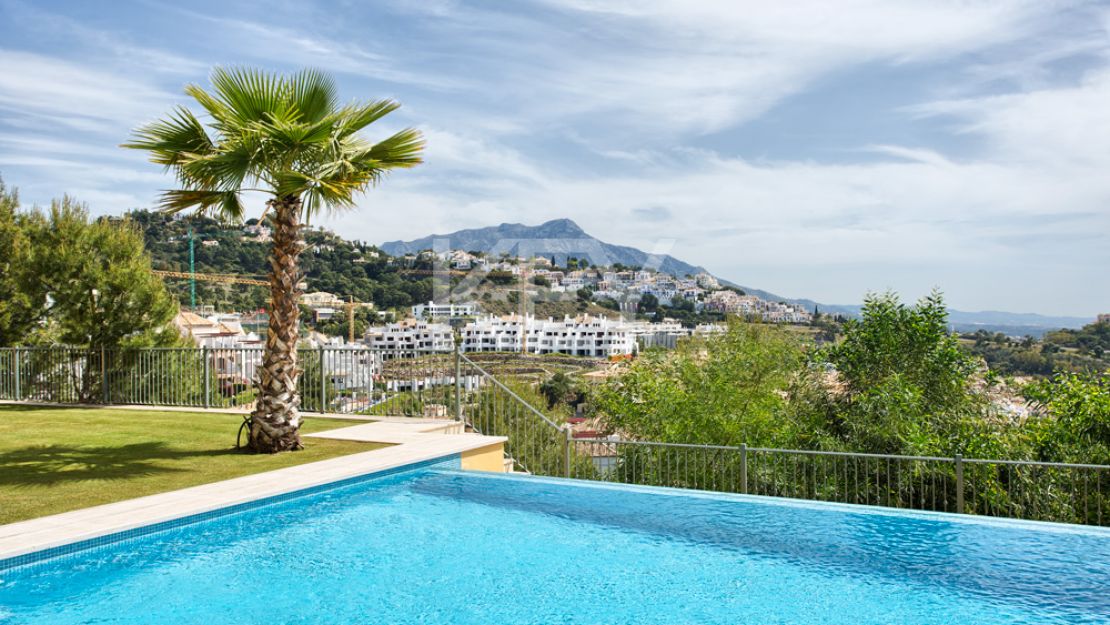 AMAZING VILLA FOR SALE IN LOS ALQUEROS, BENAHAVIS