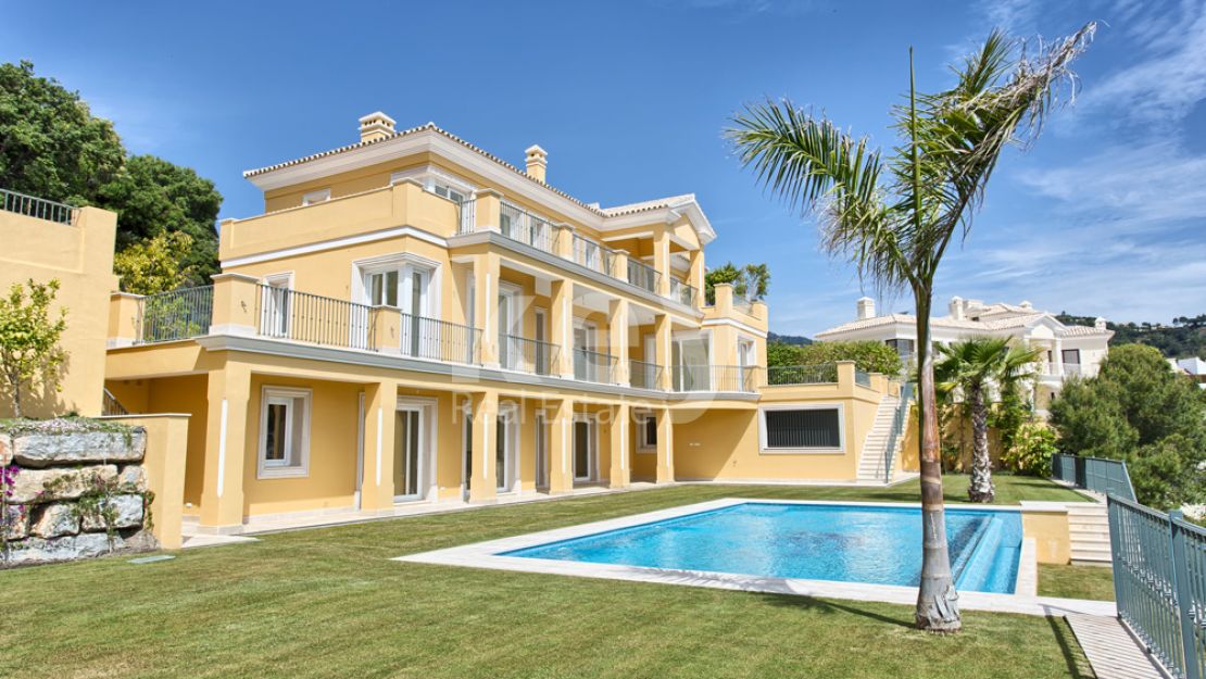 AMAZING VILLA FOR SALE IN LOS ALQUEROS, BENAHAVIS