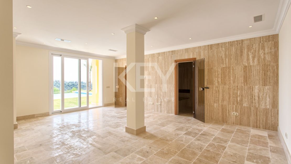 УДИВИТЕЛЬНАЯ ВИЛЛА НА ПРОДАЖУ В ЛОС АЛЬКЕРОС, БЕНАХАВИС