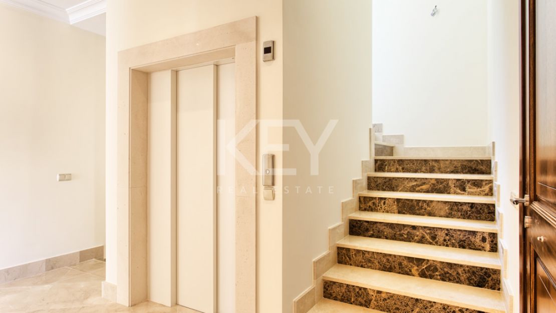 УДИВИТЕЛЬНАЯ ВИЛЛА НА ПРОДАЖУ В ЛОС АЛЬКЕРОС, БЕНАХАВИС