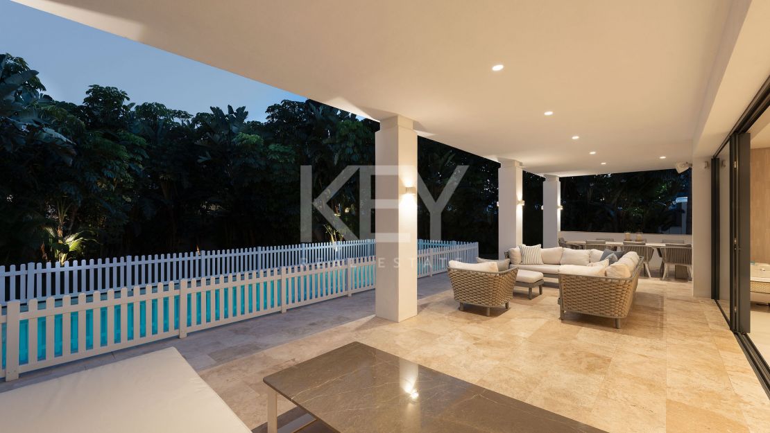 Modern family Villa with panoramic views in La Quinta, Benahavis