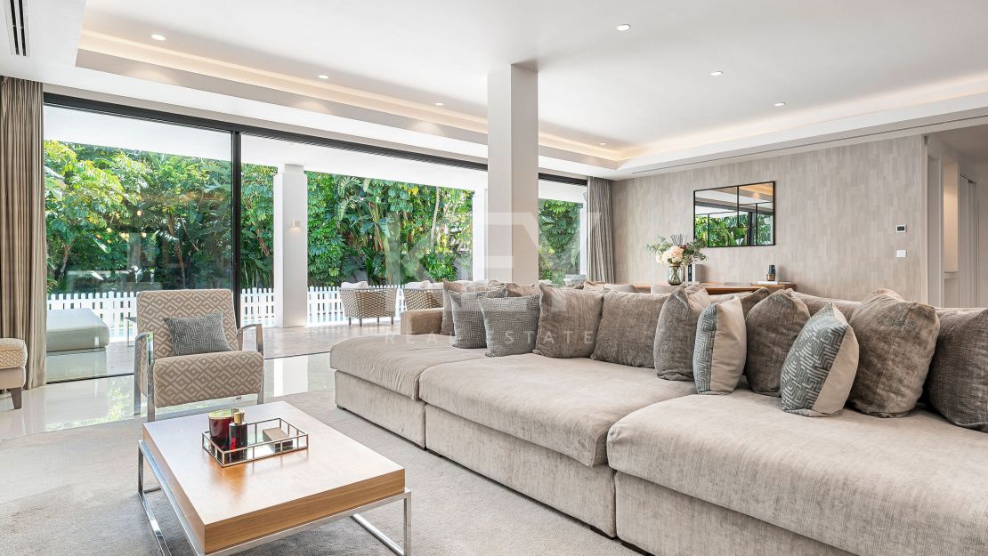 Modern family Villa with panoramic views in La Quinta, Benahavis