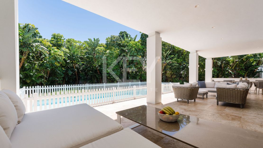 Modern family Villa with panoramic views in La Quinta, Benahavis
