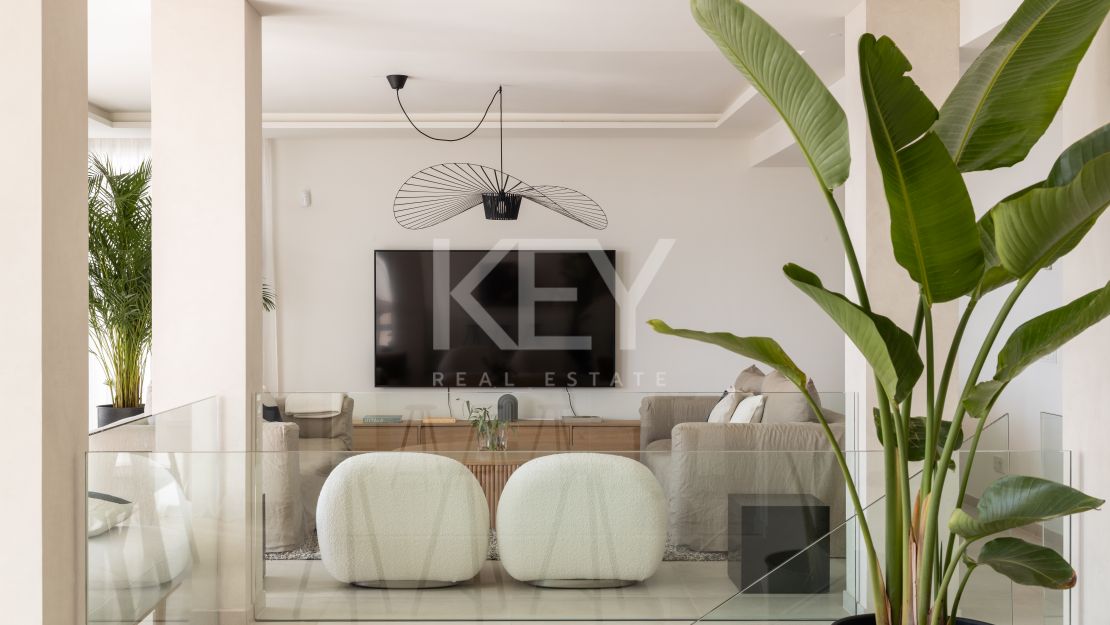 Unique Duplex Penthouse for sale having perfect location and surroundings in Nueva Andalucia, Marbella