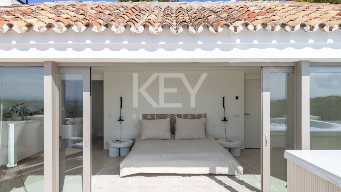 Unique Duplex Penthouse for sale having perfect location and surroundings in Nueva Andalucia, Marbella
