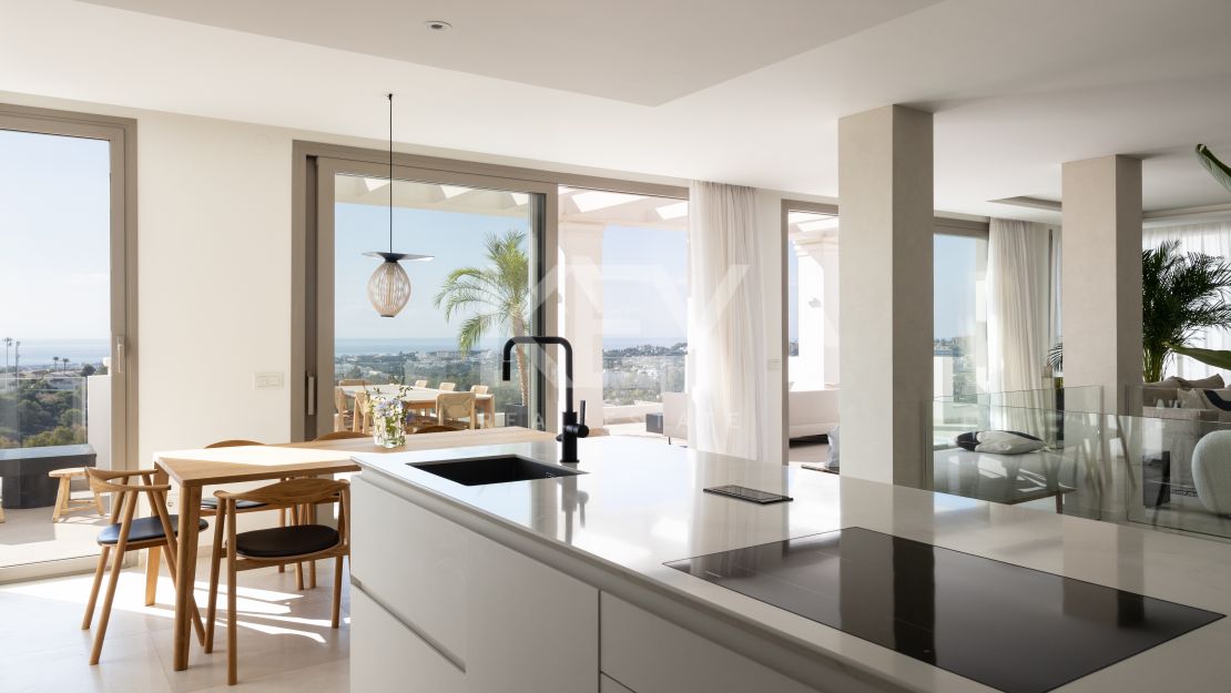 Unique Duplex Penthouse for sale having perfect location and surroundings in Nueva Andalucia, Marbella