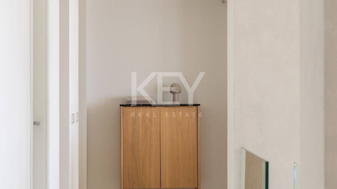 Unique Duplex Penthouse for sale having perfect location and surroundings in Nueva Andalucia, Marbella