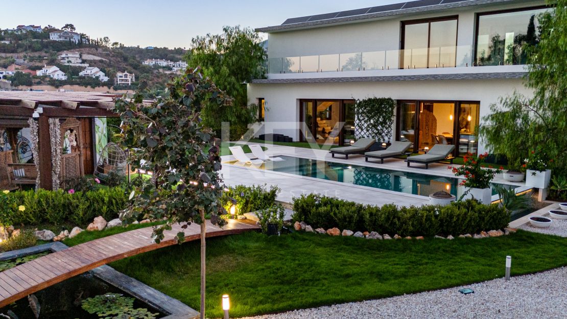 Eco-conscious villa blending Bali spirit and Japanese calm in Benahavís