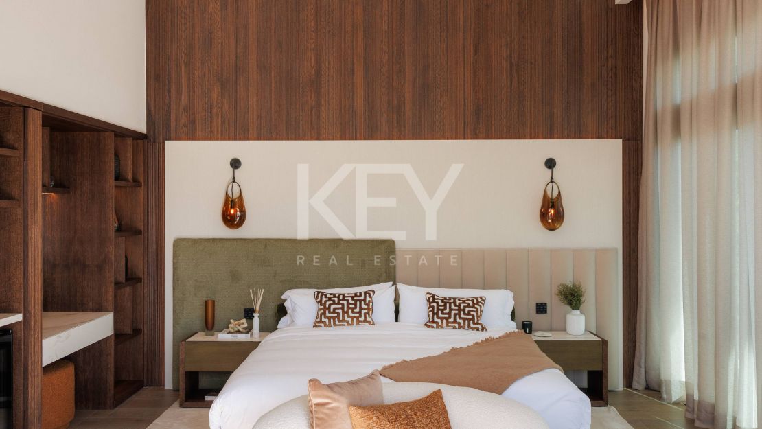 Contemporary Villa for sale: a luxurious oasis with High-End amenities  in Marbella Golden Mile