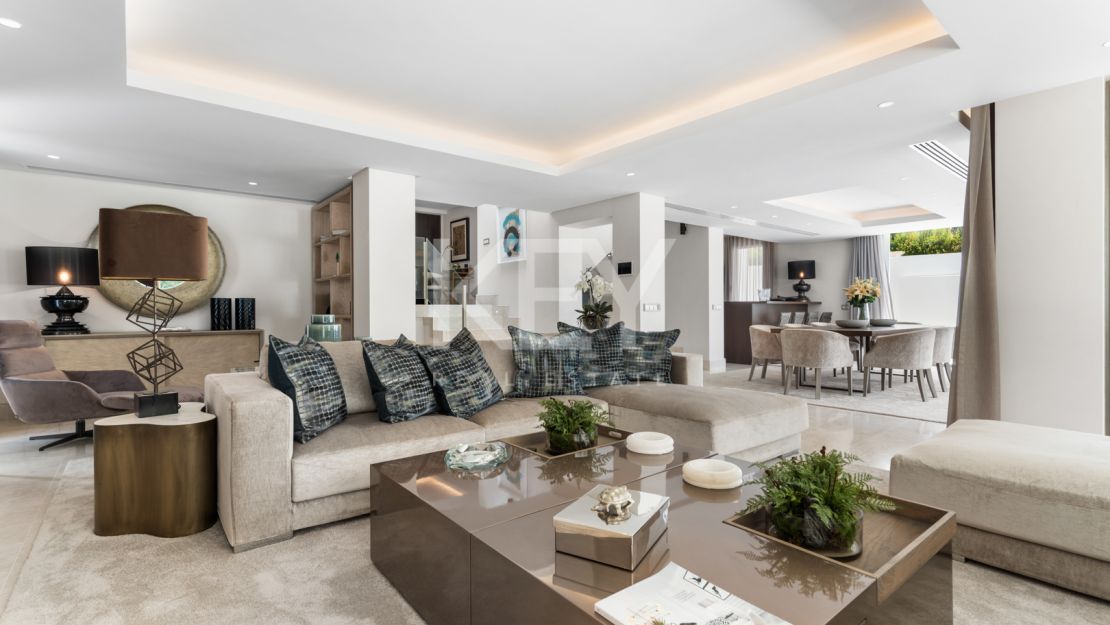 Villa RAVETTA en Rio Verde Playa, Marbella Milla de Oro