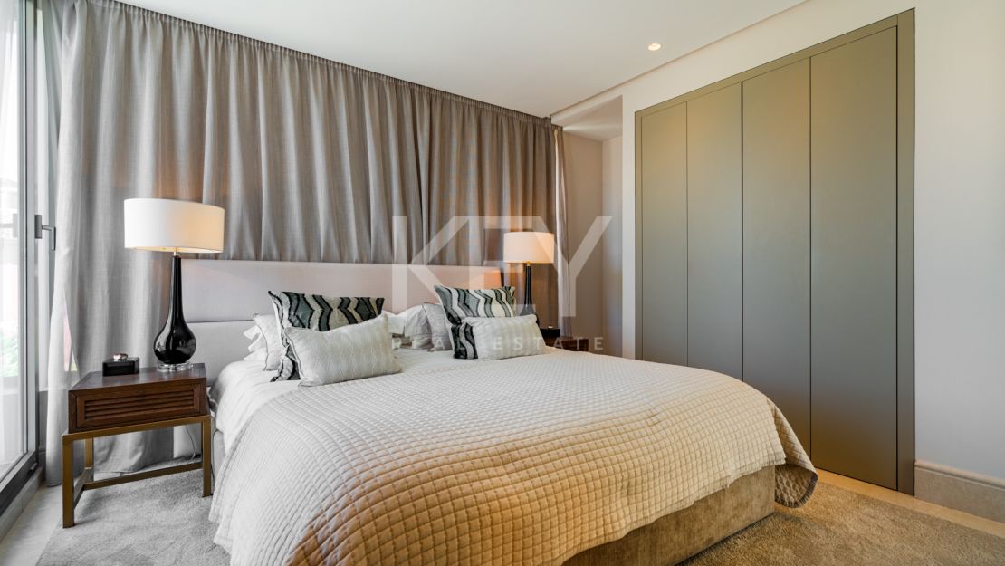 Villa RAVETTA en Rio Verde Playa, Marbella Milla de Oro