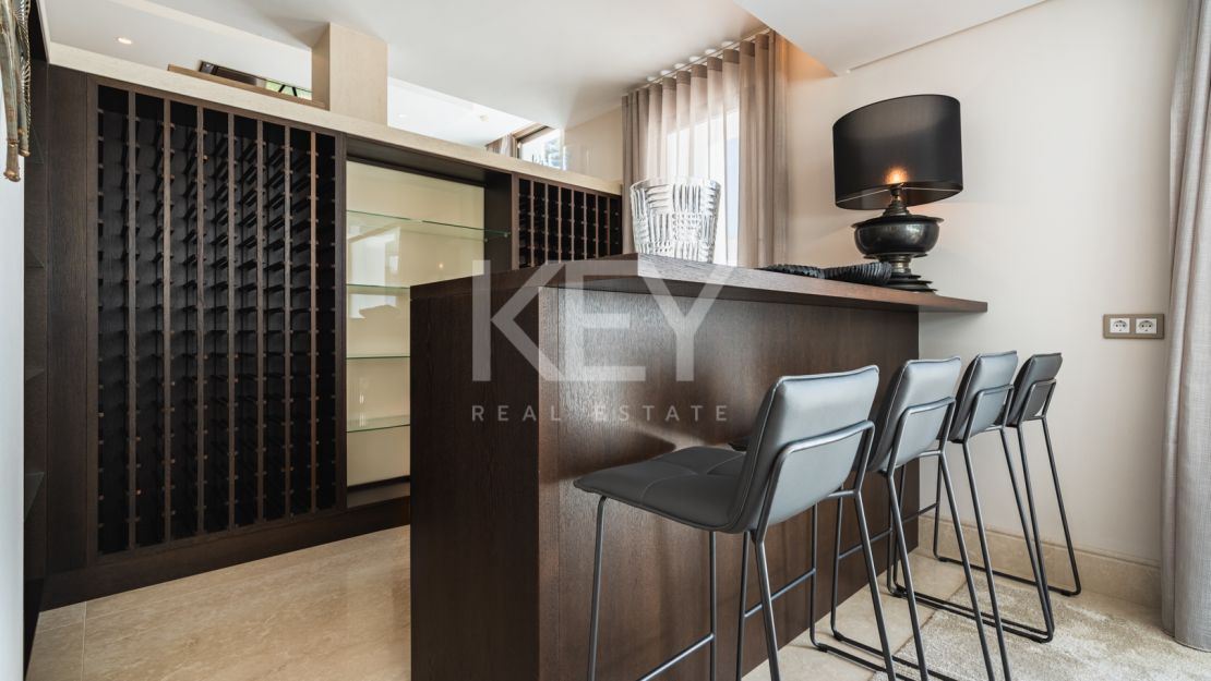 Villa RAVETTA en Rio Verde Playa, Marbella Milla de Oro