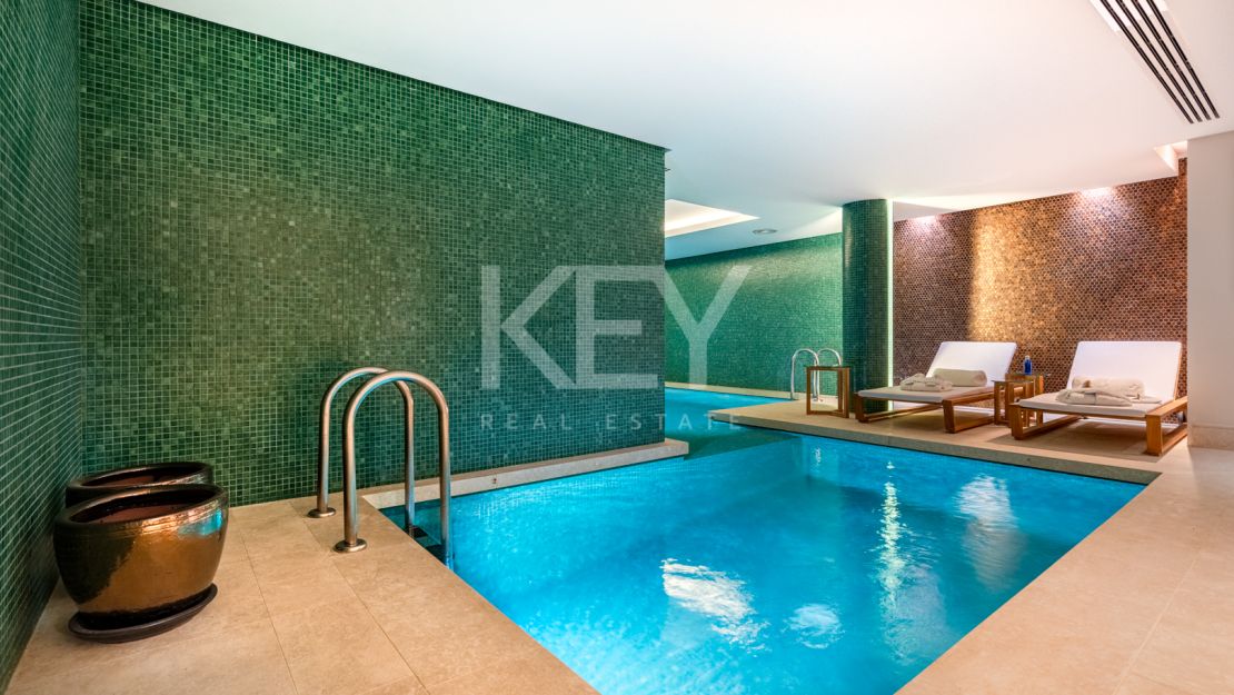 Villa RAVETTA en Rio Verde Playa, Marbella Milla de Oro