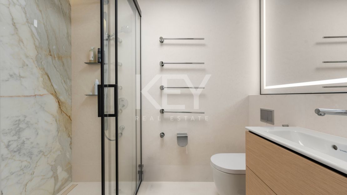 Luxurious villa for sale in Rio Real, Marbella East