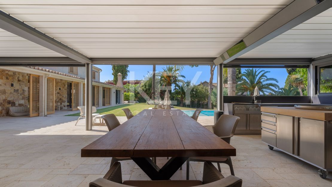 Luxurious villa for sale in Rio Real, Marbella East