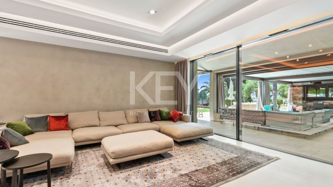 Luxurious villa for sale in Rio Real, Marbella East