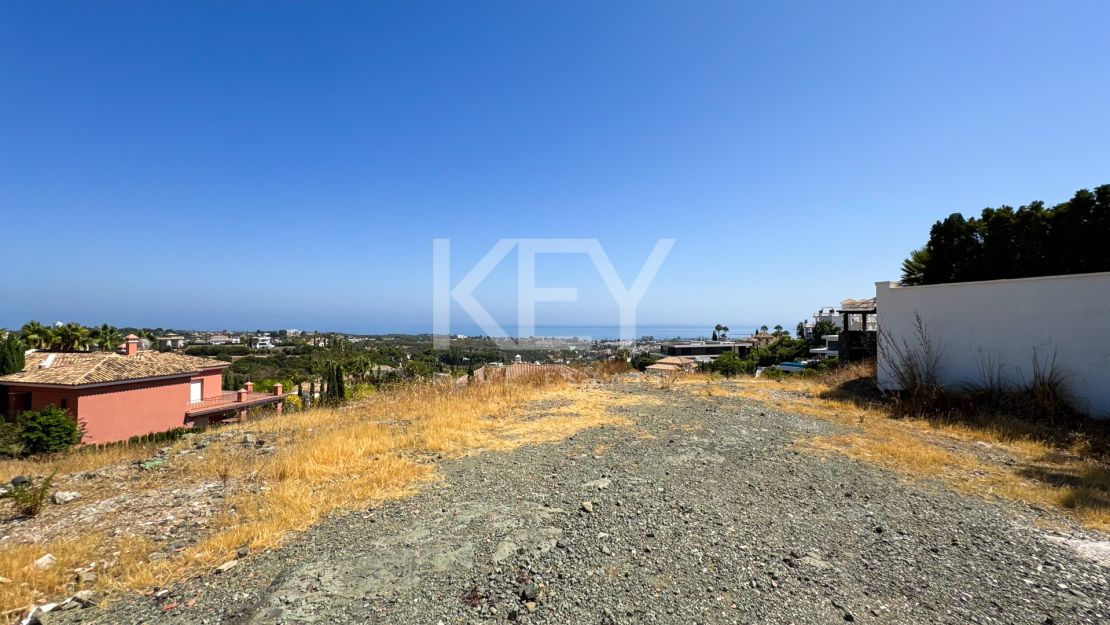 Продается участок рядом с гольфом в Лос Фламингос, Бенаавис