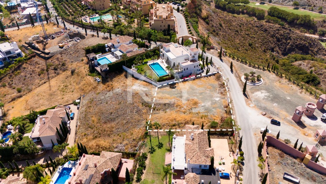 Продается участок рядом с гольфом в Лос Фламингос, Бенаавис