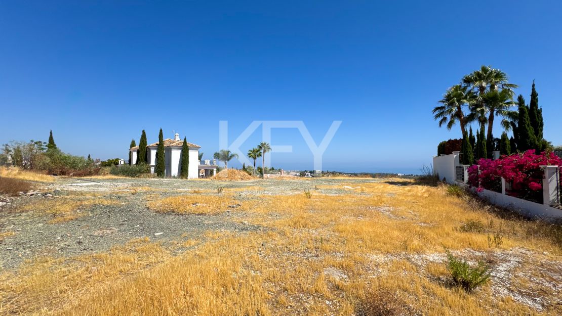 Продается участок рядом с гольфом в Лос Фламингос, Бенаавис