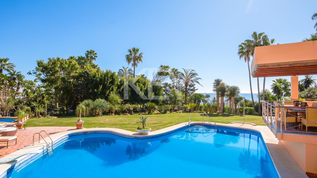 Exceptional frontline beach  villa for sale on the New Golden Mile, Estepona
