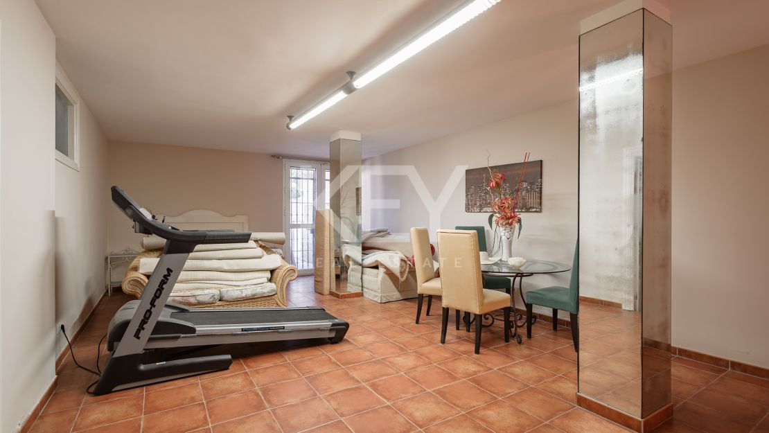 Exceptional frontline beach  villa for sale on the New Golden Mile, Estepona