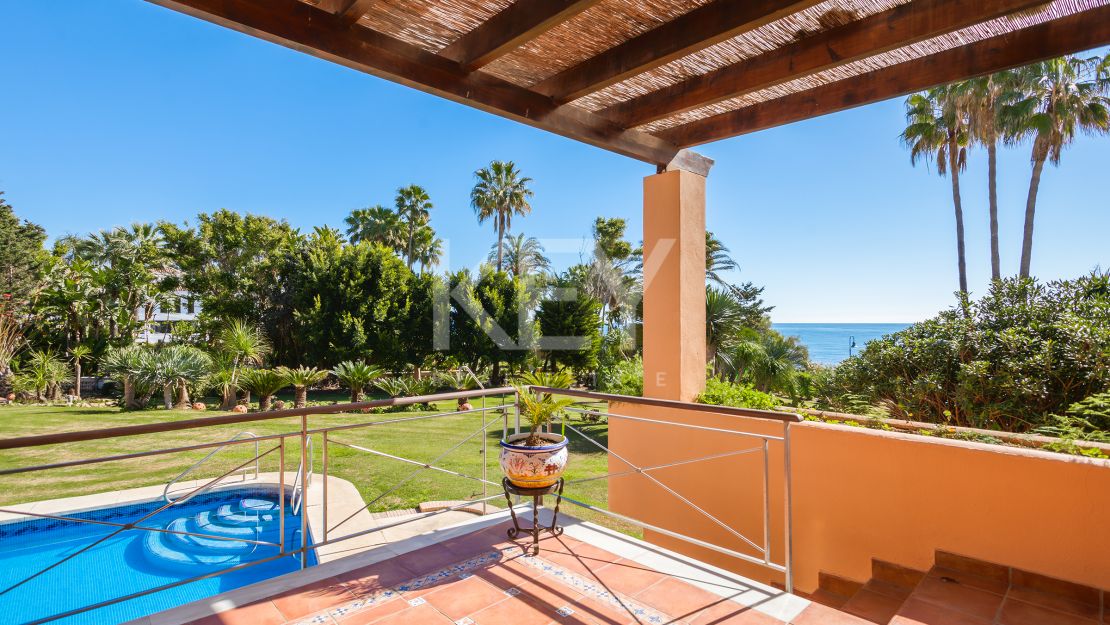 Exceptional frontline beach  villa for sale on the New Golden Mile, Estepona