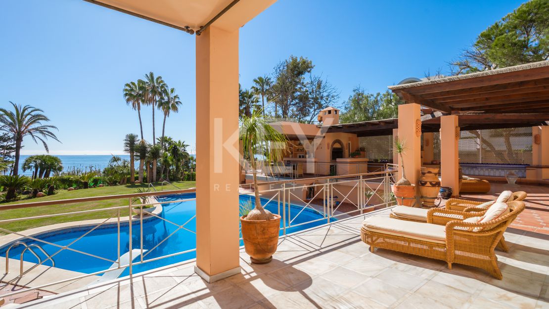 Exceptional frontline beach  villa for sale on the New Golden Mile, Estepona