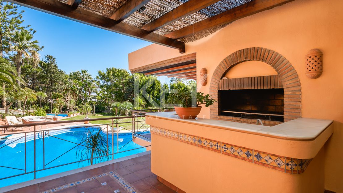 Exceptional frontline beach  villa for sale on the New Golden Mile, Estepona