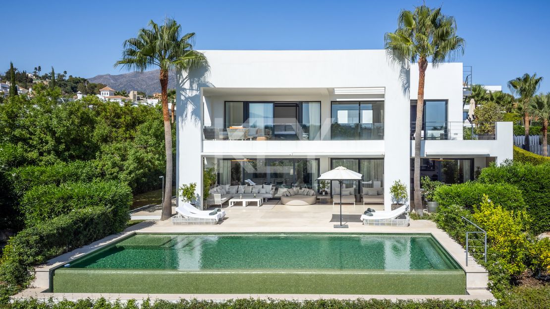 Lujosa villa en venta en Nueva Andalucía, Marbella