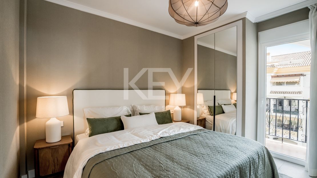 Ático dúplex de lujo con vistas panorámicas en la Milla de Oro de Marbella