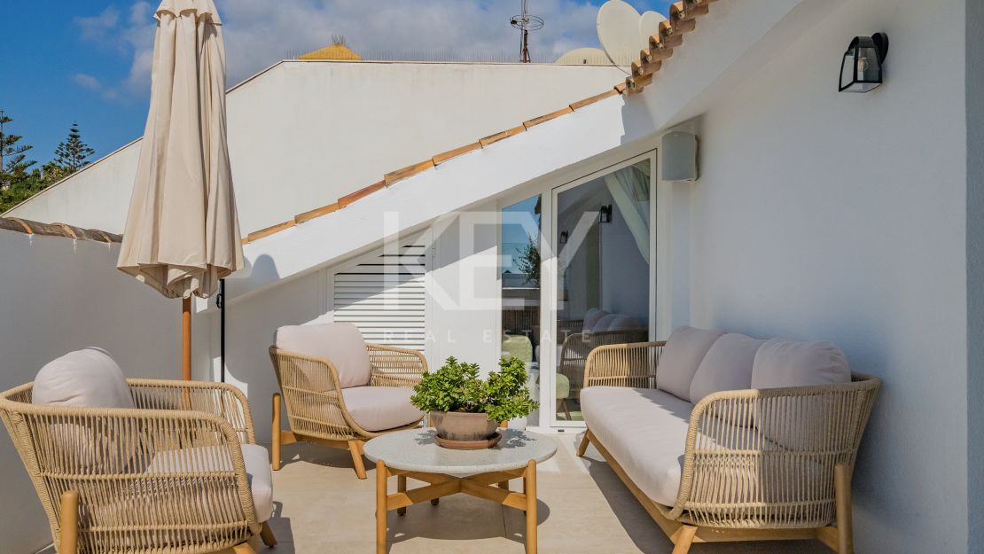 Ático dúplex de lujo con vistas panorámicas en la Milla de Oro de Marbella