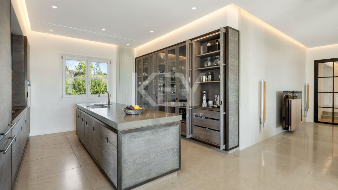 Impresionante villa en Marbella Club Golf Resort con vistas panorámicas al mar Mediterráneo en Benahavís