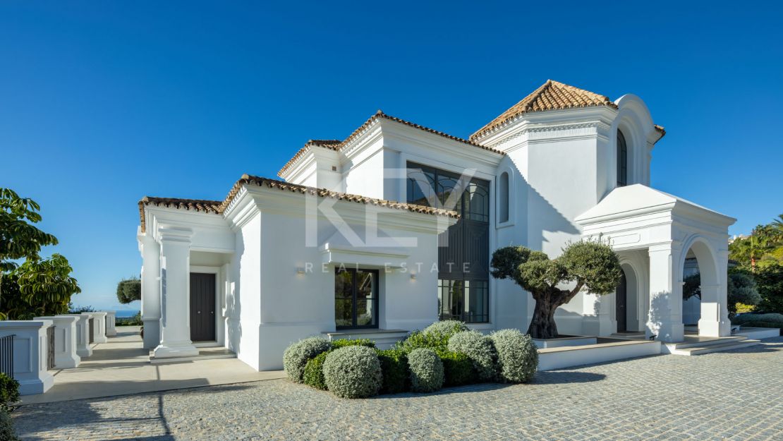 Impresionante villa en Marbella Club Golf Resort con vistas panorámicas al mar Mediterráneo en Benahavís