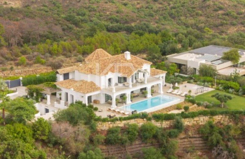 Amazing Villa in Marbella Club Golf Resort with Panoramic Mediterranean Views in Benahavis