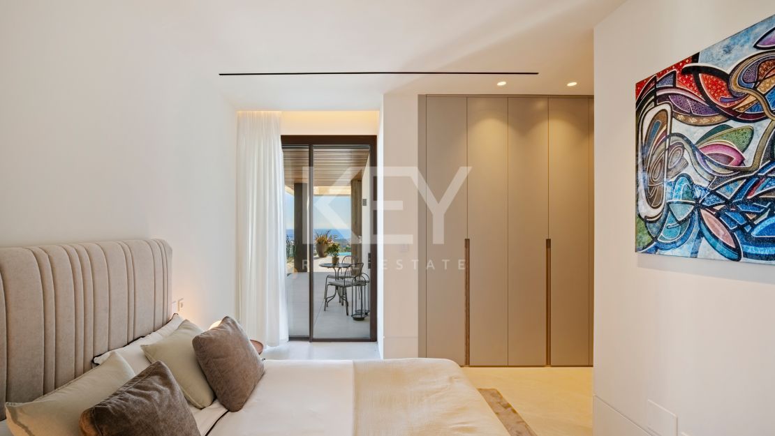 Lujosa Villa con vistas panorámicas al mar a minutos de Puerto Banús en La Quinta, Benahavis