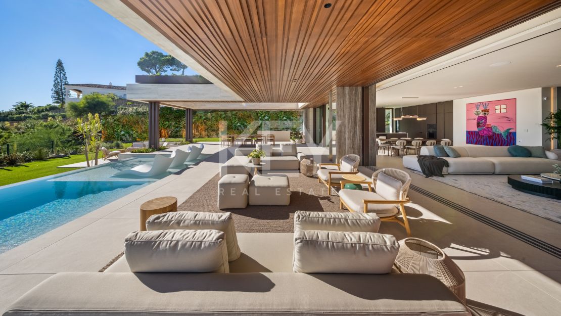 Lujosa Villa con vistas panorámicas al mar a minutos de Puerto Banús en La Quinta, Benahavis