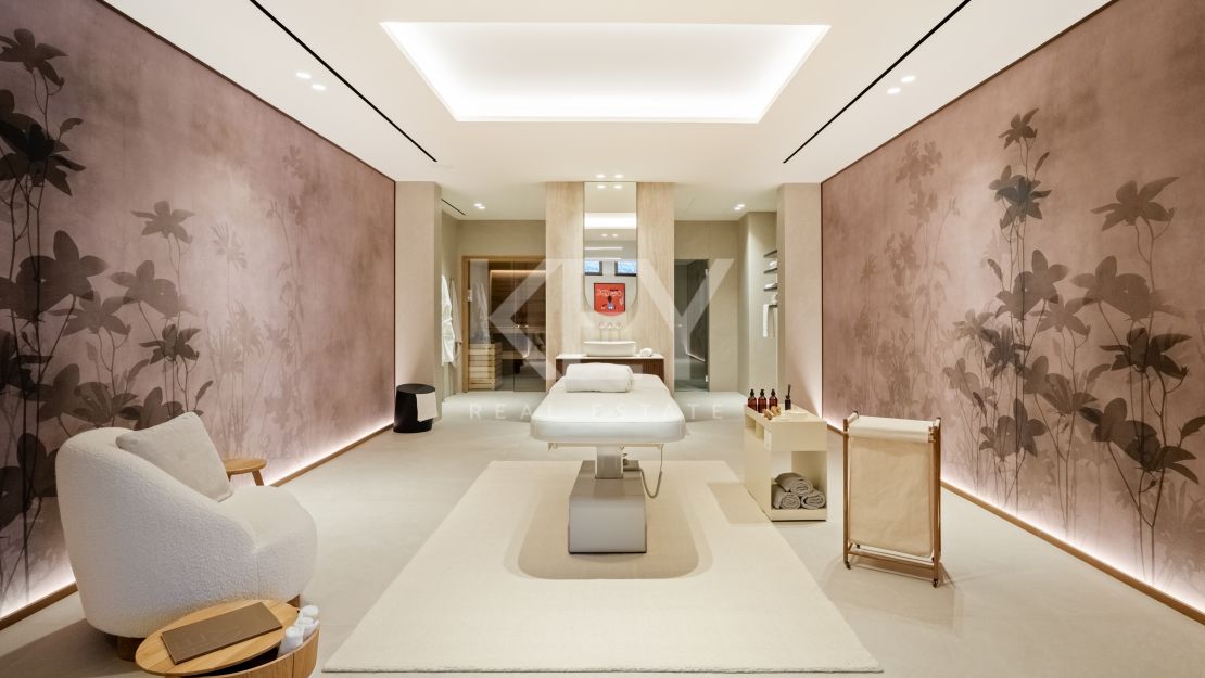 Lujosa Villa con vistas panorámicas al mar a minutos de Puerto Banús en La Quinta, Benahavis