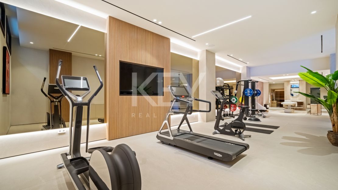 Lujosa Villa con vistas panorámicas al mar a minutos de Puerto Banús en La Quinta, Benahavis