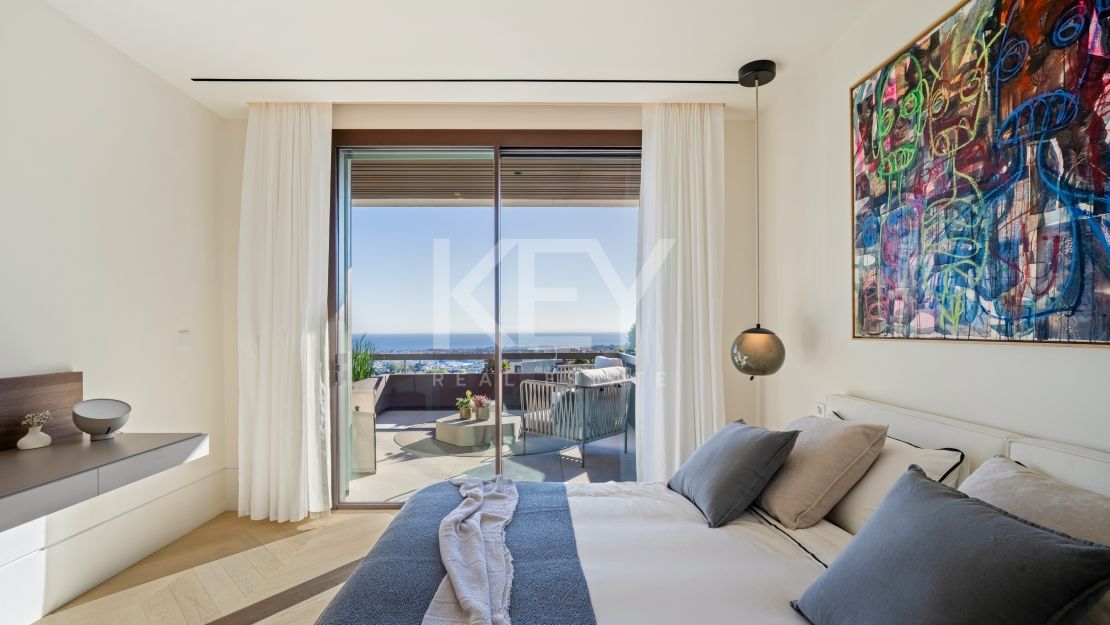 Lujosa Villa con vistas panorámicas al mar a minutos de Puerto Banús en La Quinta, Benahavis