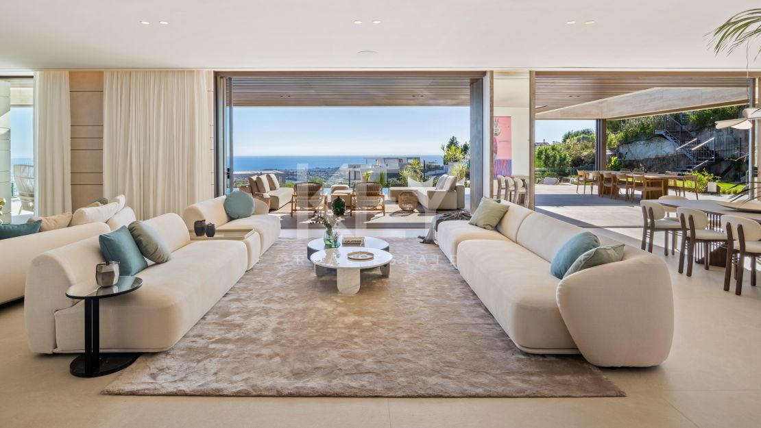 Lujosa Villa con vistas panorámicas al mar a minutos de Puerto Banús en La Quinta, Benahavis