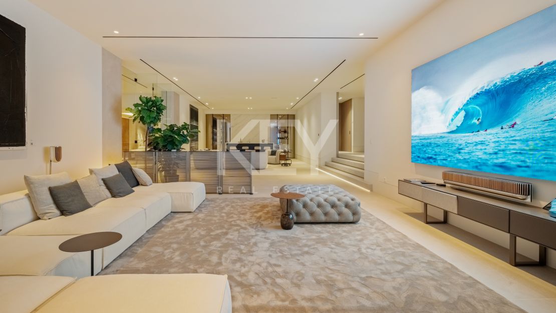 Lujosa Villa con vistas panorámicas al mar a minutos de Puerto Banús en La Quinta, Benahavis